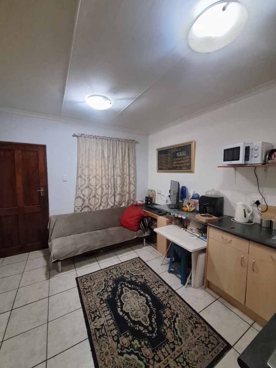 2 Bedroom Property for Sale in Pelican Park Western Cape